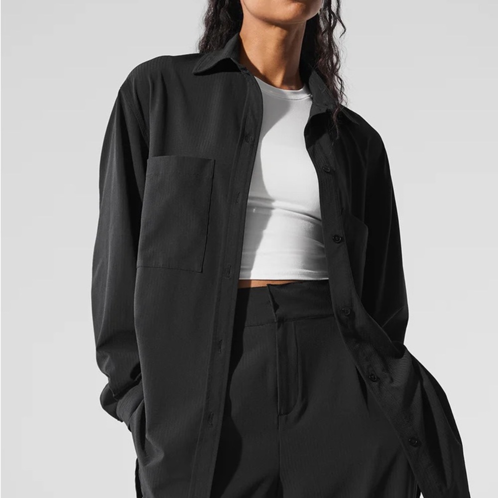 ALO Yoga Dreamscape Black Button-Up Shirt